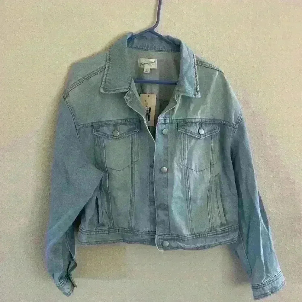Universal Thread Light Blue Jean Jacket